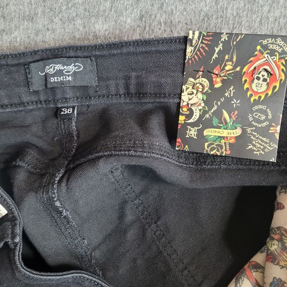 Ed Hardy Mens 38x32 Black Denim Slim Jeans Embroidered Skull Snake Panther NWT - Picture 7 of 11